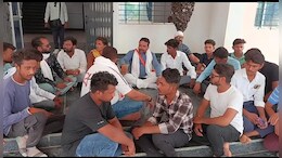 मैहर में इन मांगों को लेकर बजरंग दल का प्रदर्शन, कलेक्ट्रेट परिसर के अंदर हनुमान चालीसा का पाठ