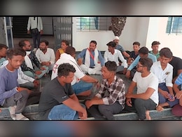 मैहर में इन मांगों को लेकर बजरंग दल का प्रदर्शन, कलेक्ट्रेट परिसर के अंदर हनुमान चालीसा का पाठ मैहर में इन मांगों को लेकर बजरंग दल का प्रदर्शन, कलेक्ट्रेट परिसर के अंदर हनुमान चालीसा का पाठ