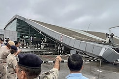 Delhi Airport Terminal 1 Roof Collapse: Passengers Stranded, Airlines Clueless After Roof Collapse Delhi Airport Terminal 1 Roof Collapse: Passengers Stranded, Airlines Clueless After Roof Collapse