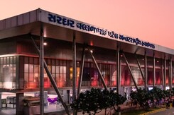 Airports कारोबार में Adani Group के बड़े निवेश की योजना, 10 साल में 1.75 लाख करोड़ रुपये करेगा निवेश Airports कारोबार में Adani Group के बड़े निवेश की योजना, 10 साल में 1.75 लाख करोड़ रुपये करेगा निवेश