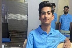 JEE Advanced 2024: ग्वालियर के स्पर्श 33वीं रैंक लाकर बने स्टेट टॉपर, जानिए कहानी JEE Advanced 2024: ग्वालियर के स्पर्श 33वीं रैंक लाकर बने स्टेट टॉपर, जानिए कहानी