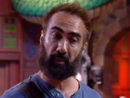 Bigg Boss OTT 3:  शादी टूटने पर रणवीर सौरी ने बयां किया दर्द, कहा-'आधा समय अपनी मां के साथ, आधा समय मेरे साथ' Bigg Boss OTT 3:  शादी टूटने पर रणवीर सौरी ने बयां किया दर्द, कहा-'आधा समय अपनी मां के साथ, आधा समय मेरे साथ'