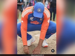 Rohit Sharma: "मैं उसका कुछ हिस्सा..." रोहित शर्मा ने बताया क्यों टीम के चैंपियन बनने पर खाई थी बारबाडोस के पिच की मिट्टी