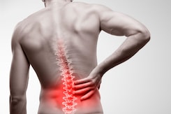 योग गुरू से जानिए कमर का दर्द दूर करने के लिए योगासन योग गुरू से जानिए कमर का दर्द दूर करने के लिए योगासन