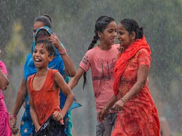दिल्ली-NCR में झमाझम बरसात से बदला मौसम का मिजाज, जानें अगले 5 दिन के मौसम का हाल दिल्ली-NCR में झमाझम बरसात से बदला मौसम का मिजाज, जानें अगले 5 दिन के मौसम का हाल