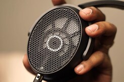 Sennheiser HD 490 PRO Review: संगीत पेशेवरों के लिए अंतिम Studio Headphones