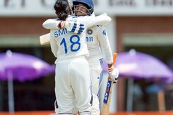 IND W vs SA W: Indian Women Cricket Team ने थोक में बनाए Record, 1 दिन में बना डाले 525 रन IND W vs SA W: Indian Women Cricket Team ने थोक में बनाए Record, 1 दिन में बना डाले 525 रन