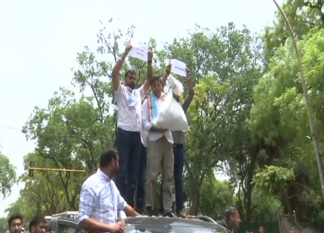 Watch: In Protests Over Cancelled NET Exam, "Money" Rain On Delhi Streets