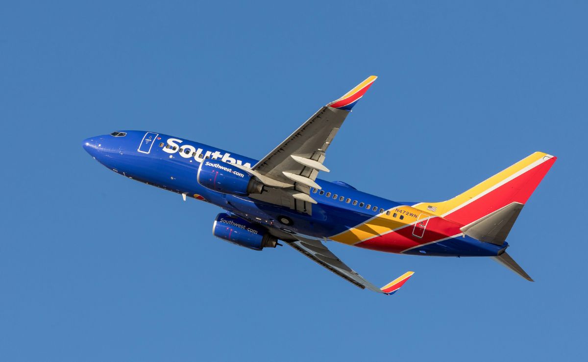 Southwest Airlines Flight Plunges 500 Feet To Avoid Mid-Air Collision