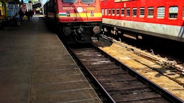 IRCTC नं तिकीट बुक करताना कधीही करु नका ही चूक, अन्यथा होईल जेल!
