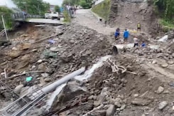 Sikkim Floods: Authorities Work To Clear Roads, Tourists Await Evacuation Sikkim Floods: Authorities Work To Clear Roads, Tourists Await Evacuation