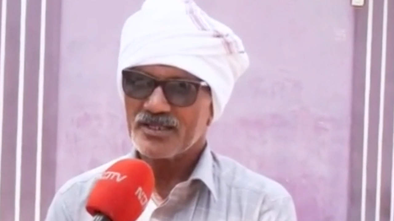 रायपुर की 'ब्लैक एंड व्हाइट तस्वीर', देखिए ग्राउंड रिपोर्ट