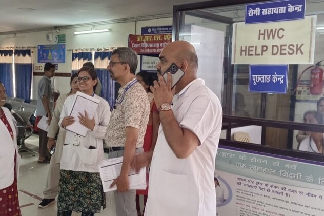 अब 15 सुविधाओं के लिए सर्टिफिकेट मांगे जाने की बात हो रही है.