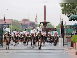 दुनिया की सबसे सेफ कार, जर्मन घोड़े और 6 फुट ऊंचे बॉडीगार्ड, राष्ट्रपति के काफिले की हर बात जानिए