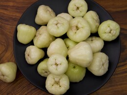 Nutritionist Shares 5 Reasons To Make White Jamun Your Summer Superfood