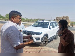 पर्यावरण मंत्री ने लकड़ियों से भरी पिकअप को खुद  किया चेक, कार्रवाई के दिए निर्देश