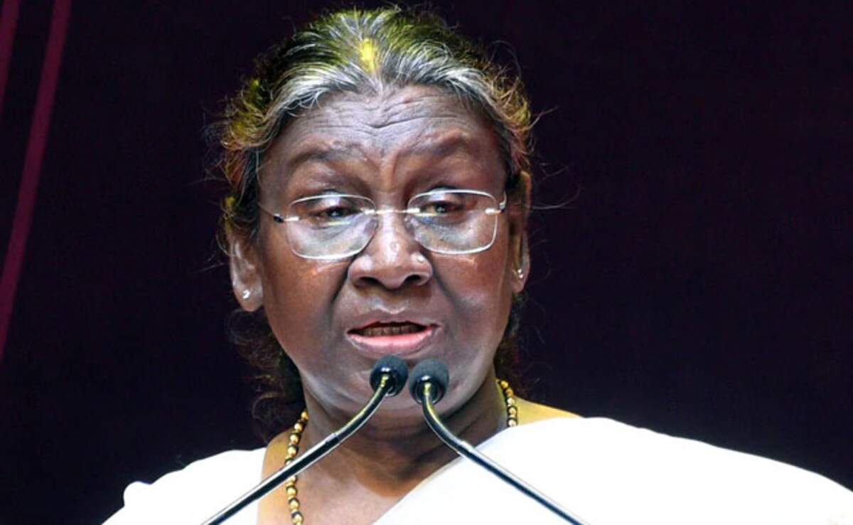 হায়দ্রাবাদ: রাষ্ট্রপতি দ্রৌপদী মুর্মু NALSAR সমাবর্তনে ভাষণ দিচ্ছেন৷