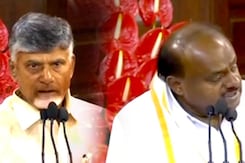 HD कुमारस्वामी और TDP नेता चंद्रबाबू नायडू ने NDA संसदीय बैठक में PM Modi के नाम का रखा प्रस्ताव HD कुमारस्वामी और TDP नेता चंद्रबाबू नायडू ने NDA संसदीय बैठक में PM Modi के नाम का रखा प्रस्ताव