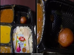 यात्री ने पहली बार IRCTC से ऑर्डर किया खाना, Veg Thali में रेंगता मिला जिंदा कॉकरोच, Video देख लोगों ने दिए ऐसे रिएक्शन यात्री ने पहली बार IRCTC से ऑर्डर किया खाना, Veg Thali में रेंगता मिला जिंदा कॉकरोच, Video देख लोगों ने दिए ऐसे रिएक्शन