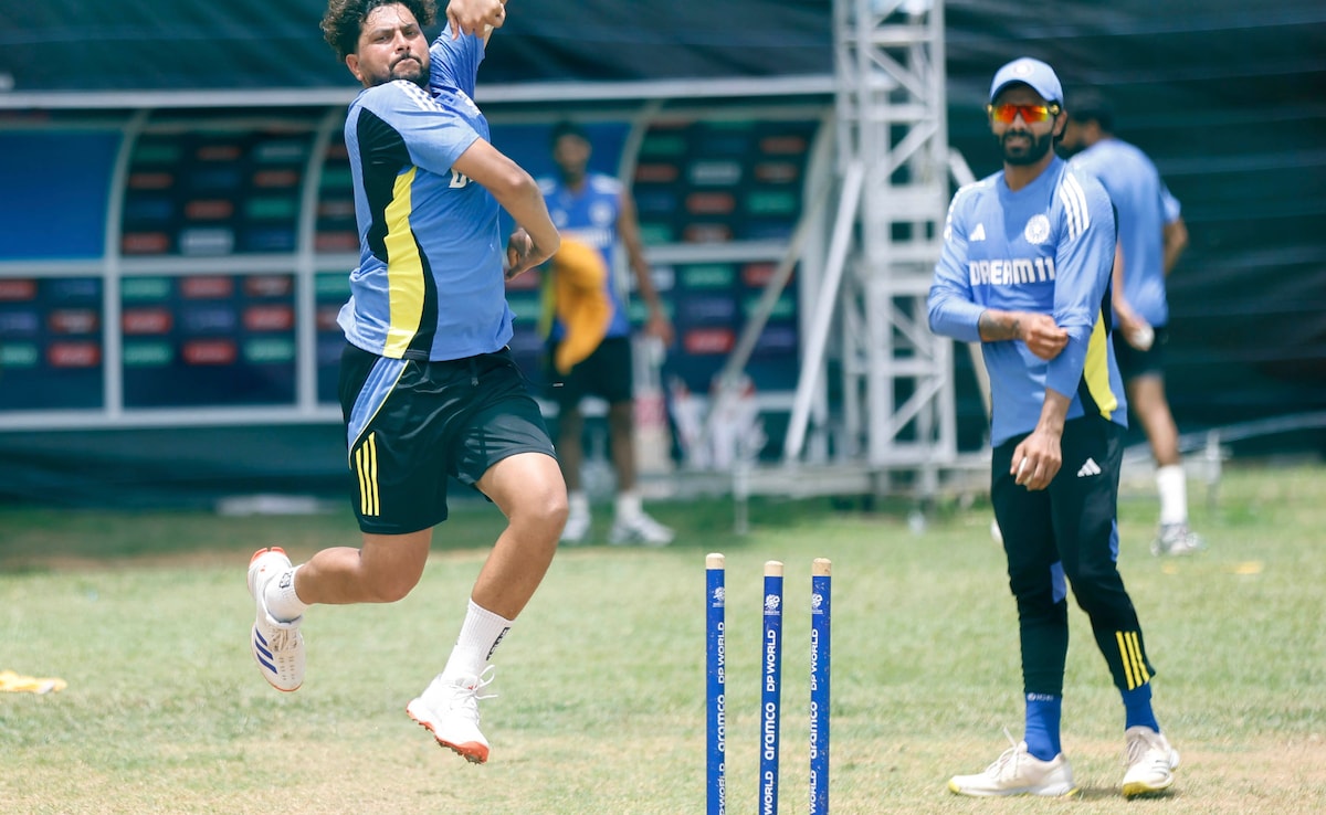 अभ्यास सत्र के दौरान कुलदीप यादव अभ्यास सत्र के दौरान कुलदीप यादव