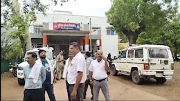 MP News: शिवपुरी में दबंगों का आतंक, अवैध कब्जा छुड़ाने गई राजस्व टीम को बंदूक की नोक पर बनाया बंधक