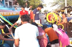 Delhi Continue To Grapple With Water Shortage, Locals Queue Up To Get Water From Tankers Delhi Continue To Grapple With Water Shortage, Locals Queue Up To Get Water From Tankers
