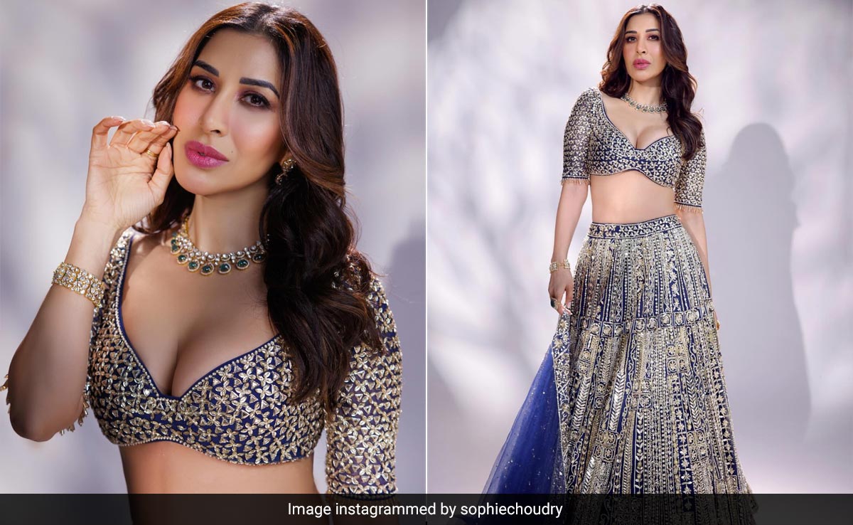 You Won't Want To Miss How Sophie Choudry Served <i>Desi</i> Magic In A Stunning Blue Sequin <i>Lehenga</i>