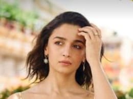 आलिया भट्ट जैसा क्यूट फेस चाहिए तो उनका यह सीक्रेट आप भी करें फॉलो, बस इसके लिए चाहिए बर्फ आलिया भट्ट जैसा क्यूट फेस चाहिए तो उनका यह सीक्रेट आप भी करें फॉलो, बस इसके लिए चाहिए बर्फ