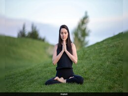 International Yoga Day: Meditation, A Simple Way To De-Stress And Relax International Yoga Day: Meditation, A Simple Way To De-Stress And Relax