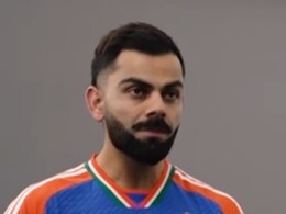 विराट कोहली को मिला ICC वनडे प्लेयर ऑफ द ईयर 2023 का अवार्ड, ट्रॉफी के साथ ऐसे दिया पोज विराट कोहली को मिला ICC वनडे प्लेयर ऑफ द ईयर 2023 का अवार्ड, ट्रॉफी के साथ ऐसे दिया पोज