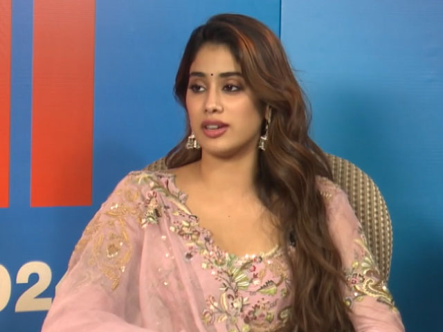 "It Makes Me Feel Closer To My Mom,": Janhvi Kapoor On Venturing Into South Films