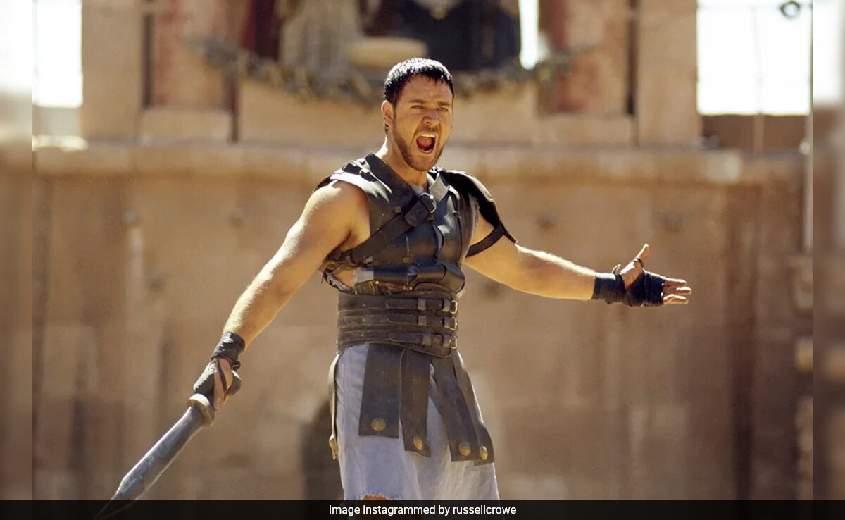 Russell Crowe On Being "Uncomfortable" With <i>Gladiator</i> Sequel: "There's Definitely A Tinge Of Jealousy"