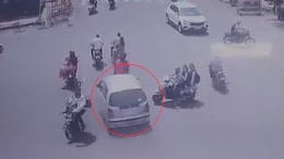 Car Crashes Into Multiple Bikes At Intersection In Maharashtra, 3 Dead