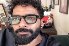 गुल्लक-4 में किरदार निभाने वाले वैभव राज गुप्ता ने कहा- अब होने वाला है 'बवाल' गुल्लक-4 में किरदार निभाने वाले वैभव राज गुप्ता ने कहा- अब होने वाला है 'बवाल'