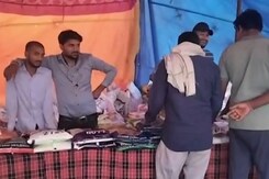 हाईब्रिड बीज खरीद रहे किसान सरकारी बीजों पर नहीं भरोसा! हाईब्रिड बीज खरीद रहे किसान सरकारी बीजों पर नहीं भरोसा!