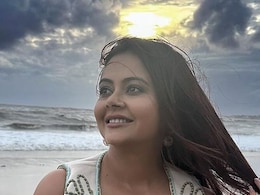 प्रेग्नेंट हैं देवोलीना भट्टाचार्जी ? लेटेस्ट तस्वीर में फैन्स ने स्पॉट किया बेबी बंप प्रेग्नेंट हैं देवोलीना भट्टाचार्जी ? लेटेस्ट तस्वीर में फैन्स ने स्पॉट किया बेबी बंप