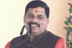 सीएम मोहन ने सरकारी स्कूल के  बच्चों के लिए कही ये बड़ी बात! सीएम मोहन ने सरकारी स्कूल के  बच्चों के लिए कही ये बड़ी बात!