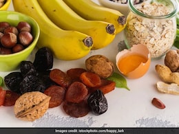 हाई बीपी को ऐसे करें कंट्रोल, डाइट में शामिल करें ये 4 फूड्स  हाई बीपी को ऐसे करें कंट्रोल, डाइट में शामिल करें ये 4 फूड्स