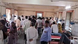 गोद भराई में शामिल होने जा रहे बाइक सवार पति-पत्नी को ट्रक ने रौंदा, पत्नी की मौके पर मौत, पति घायल