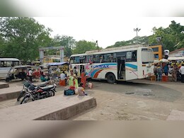 मैं बैकुंठपुर हूं, मेरे बस अड्डे पर न पंखा है न पानी... रात में छाया रहता है घोर अंधेरा मैं बैकुंठपुर हूं, मेरे बस अड्डे पर न पंखा है न पानी... रात में छाया रहता है घोर अंधेरा