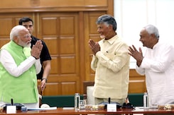 PM Modi's Candid Chat With Nitish Kumar, Chandrababu Naidu Goes Viral PM Modi's Candid Chat With Nitish Kumar, Chandrababu Naidu Goes Viral