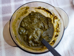 Natural Henna Hair Dye: चुकंदर, कॉफी, केसर से यूं बनाएं मेहंदी, नहीं बचेगा एक भी सफेद बाल, भूल जाओगे हर संडे मेहंदी लगाने का झंझट Natural Henna Hair Dye: चुकंदर, कॉफी, केसर से यूं बनाएं मेहंदी, नहीं बचेगा एक भी सफेद बाल, भूल जाओगे हर संडे मेहंदी लगाने का झंझट