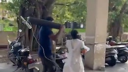 Video: Father Carries Oxygen Cylinder For Newborn At Andhra Hospital