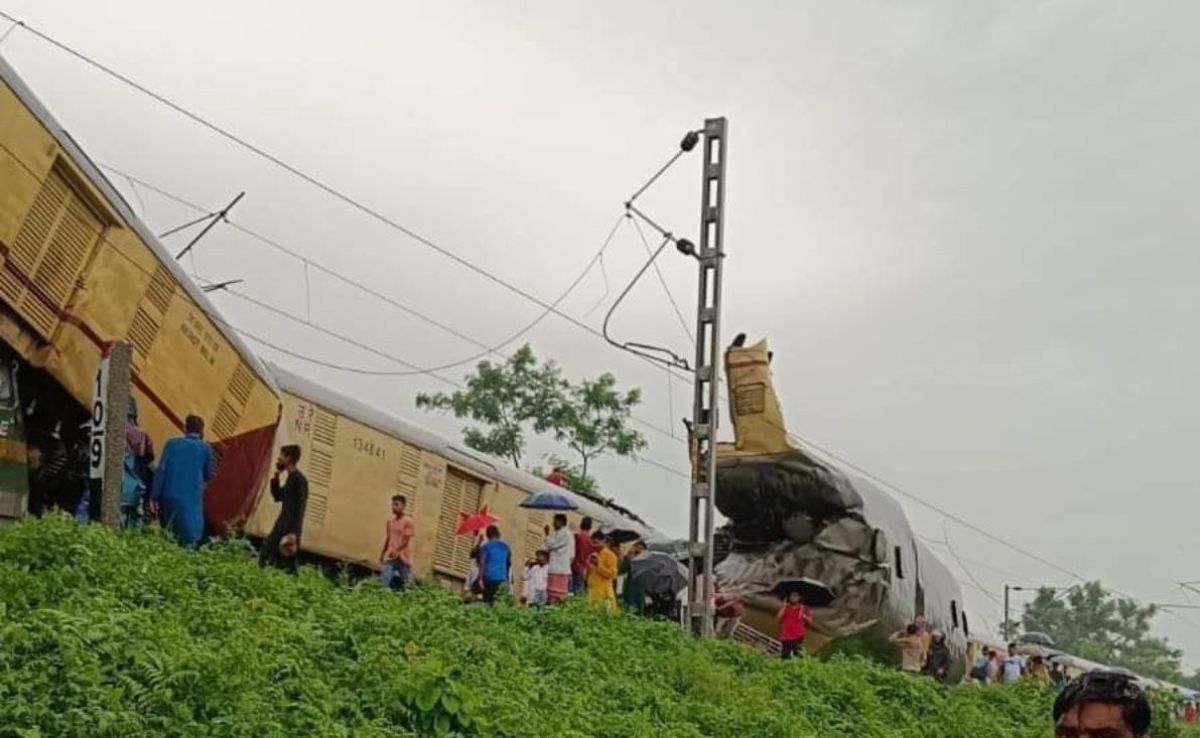 Opposition Targets Government Over Bengal Train Accident, Minister Responds