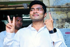 Abhishek Banerjee Casts Vote; Talks About WBCEO's Tweets On EVMs Abhishek Banerjee Casts Vote; Talks About WBCEO's Tweets On EVMs