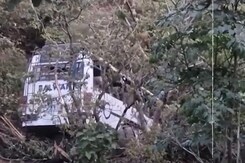 Terror Attack in Reasi: रियासी में कैसे हुआ बस पर हमला? श्रद्धालुओं ने सुनाई आपबीती | Jammu Kashmir