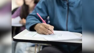 CBSE ने 12वीं क्लास की कौन सी परीक्षा अप्रैल में की शिफ्ट, जानें अब कब आएंगा रिजल्ट