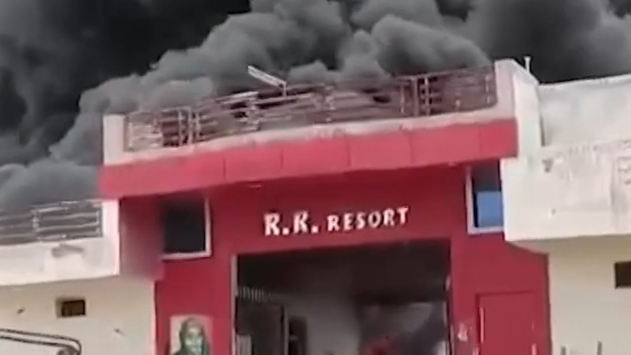 मुरैना: इंडियन ऑयल के गोदाम में लगी भीषण आग