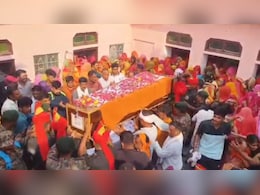 झुंझुनूं : शहीद अजय सिंह 18 जुलाई को आने वाले थे घर, एक दिन पहले आया पार्थिव शरीर झुंझुनूं : शहीद अजय सिंह 18 जुलाई को आने वाले थे घर, एक दिन पहले आया पार्थिव शरीर