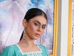 कुर्ती, ट्यूनिक्स में चार-चांद लगा देती है दस्तकारी कुर्ती, ट्यूनिक्स में चार-चांद लगा देती है दस्तकारी